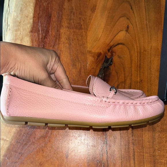 Coach Pink Flats with Suede Texture and Slip-On Design - Picture 4 of 6